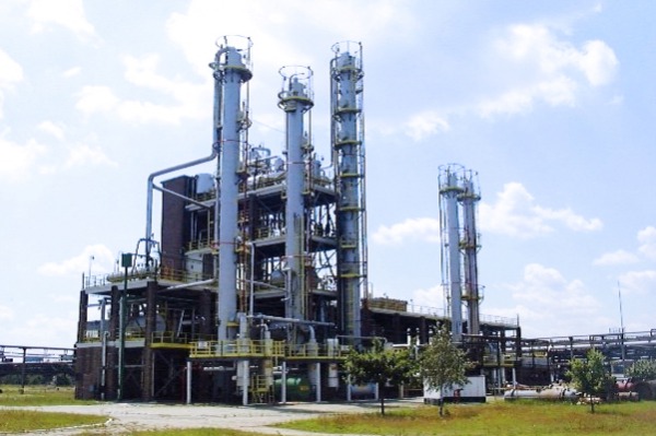 A BORSODCHEM ÚJ LEÁNYVÁLLALATA }